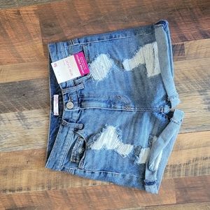 NWT SO Highwaist Mom Jean Shorts Size 3